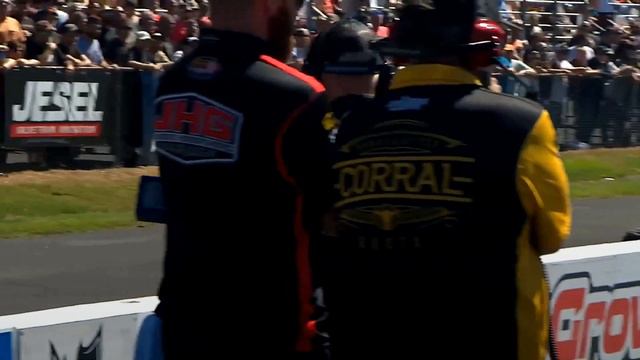 Erica Enders 6 501 212 19, Aaron Stanfield 6 500 211 13, Pro Stock Qualifying rnd 3 Pep Boys Nation смотреть онлайн