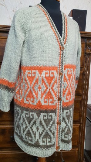 Кардиган регланом сверху с жаккардом. Ч 2.