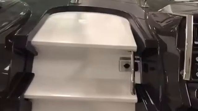 Monterey Boats 335 Sport Yacht at Grand Pointe Marina смотреть онлайн