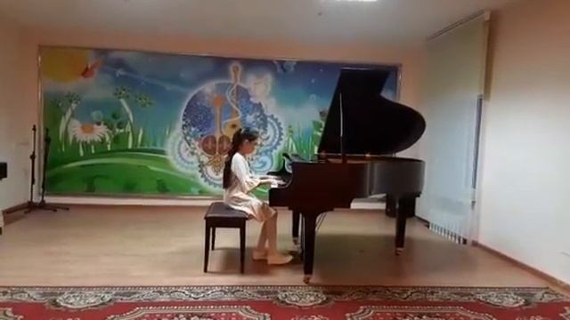 Жумабекова Адия - "А.Жубанов ""Таджикский танец №2""" смотреть онлайн
