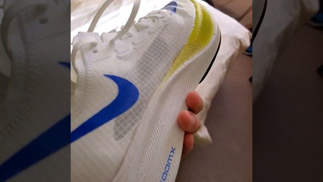 Запрещенные читерские кроссовки Nike))) смотреть онлайн