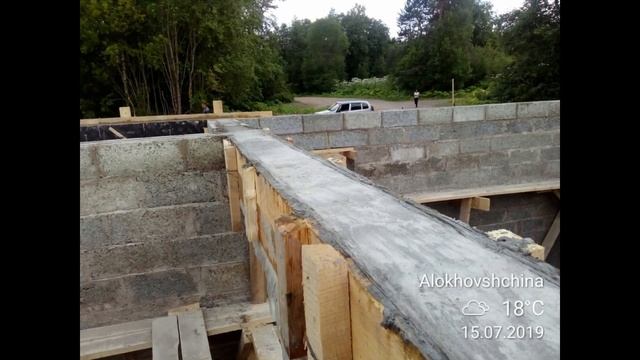 Строим дом из арболита в Алёховщине - Серия 3 - МОНТАЖ СТЕН ИЗ АРБОЛИТА смотреть онлайн