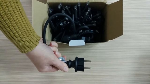 Светодиодная гирлянда линейная Feron CL33 10m 5000K статичная 230V смотреть онлайн