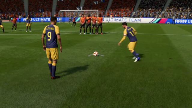 FIFA 19 Messi Free kick _ Fifa Ultimate Team смотреть онлайн
