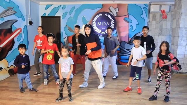(popping) Жан Воинов , Разминка смотреть онлайн