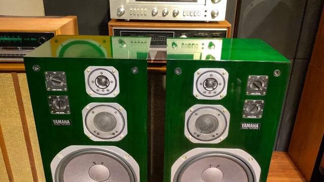 Amply Concept 7.5 & Yamaha Ns-690iii Green Piano Color смотреть онлайн