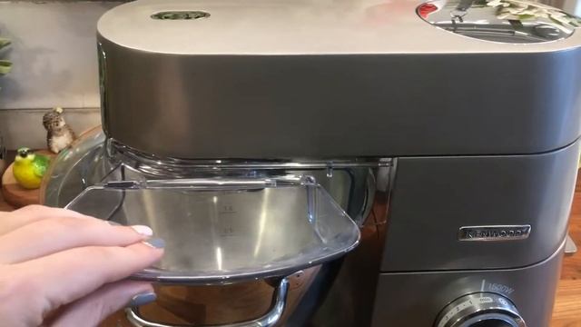 Kenwood не признает это браком. Kenwood chef KVC7300S. Технический зазор в 8 мм у кухонной машины. смотреть онлайн