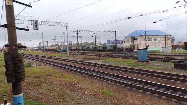 Тепловоз ТЭП70БС со скорым поездом Саратов - Москва смотреть онлайн