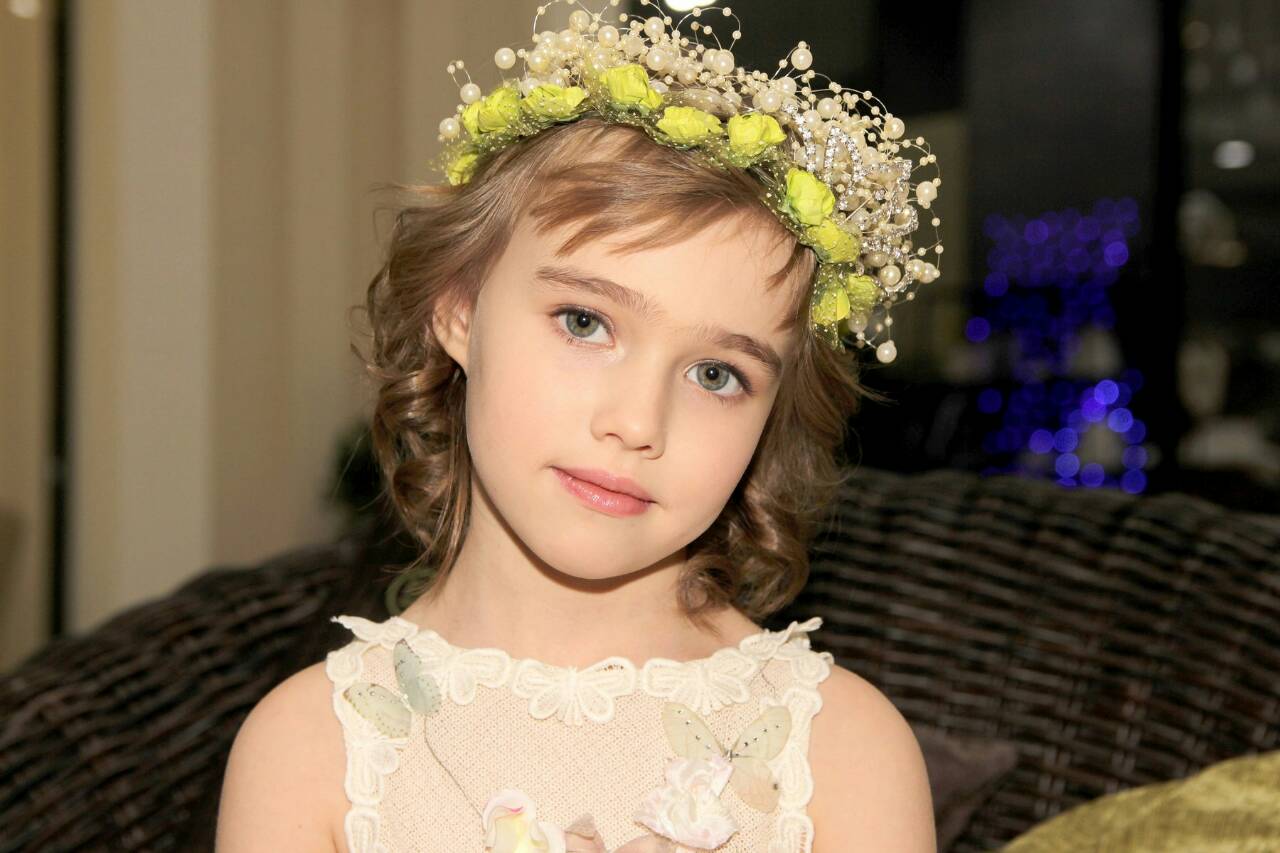 Лера выпуск ТК Рифей от 29.12.2021 о книжке "Все про Дедморозовку