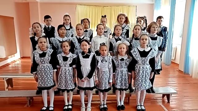 Рано утром просыпаюсь я от глаз твоих