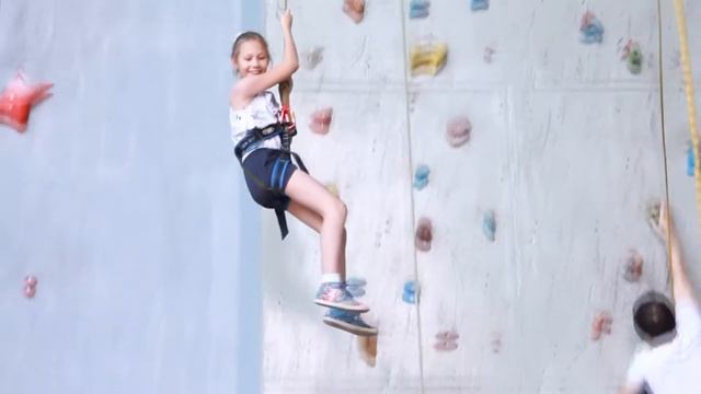 Самый высокий скалодром в России. С детьми в "Кул-Тау". Уфа. 05.07.2016. "Студия Выход" смотреть онлайн