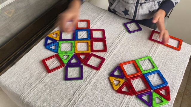 Выпуск #1 Давай знакомиться! Мой любимый конструктор Магникон! смотреть онлайн