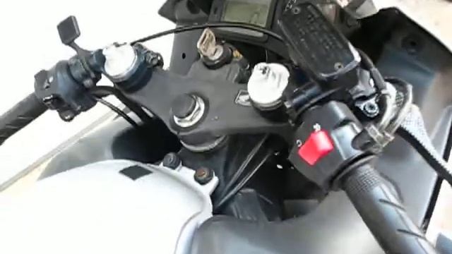 T 2003 Honda CBR 600 F4i with Two Brothers Slip-on Pipe смотреть онлайн