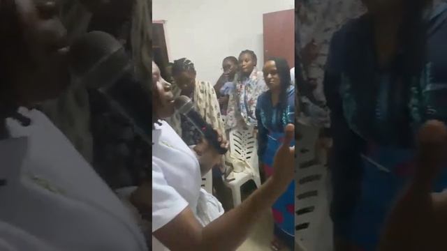 instant prophétique avec l'oracle Lady MEG смотреть онлайн