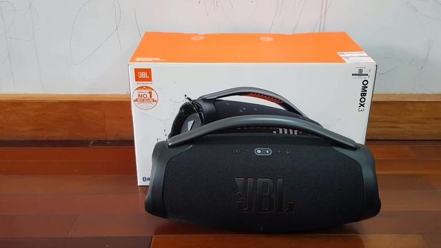 Mở hộp JBL Boombox3, thử chế độ Party boost kết nối với JBL Charge5 DIY. смотреть онлайн