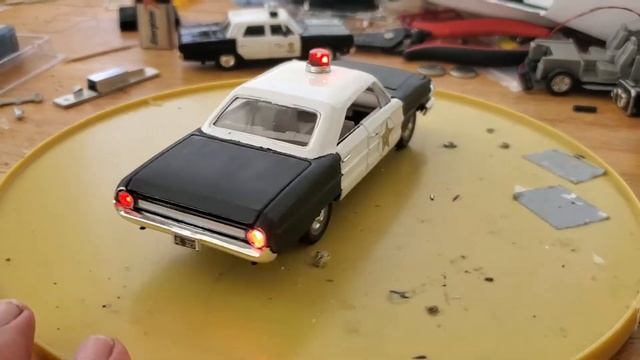 Mayberry Sheriff 1/32 1964 Ford Galaxy. I modified paint and made it a 4dr. It has working lights. смотреть онлайн