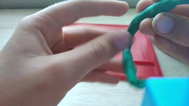 Мы лепим змею из пластилина смотреть онлайн