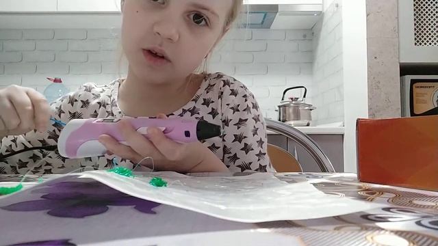 Игрушка для попугаев 3D ручкой смотреть онлайн