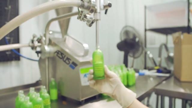 Tata Harper Introduces The Open Lab & Traceability Program