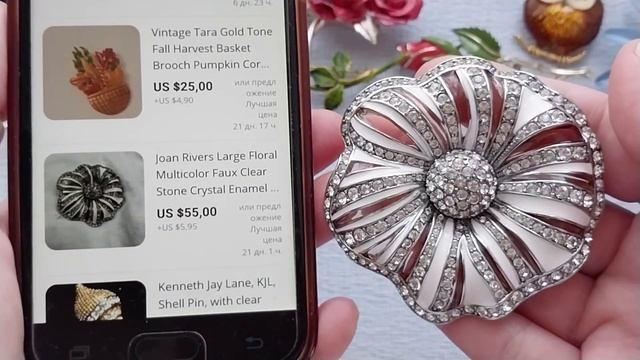 351.Украшения с эмалями. Редкая брошь Коро. Трифари,Джоан Риверс,Тара,Парк Лейн. смотреть онлайн