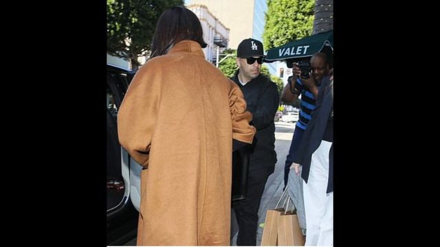 Obi Wan Kenobi´s Gown Dines Out! (Meghan Markle) смотреть онлайн