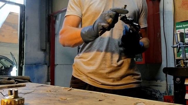 Prawidłowe czyszczenie i krótki opis pistoletu lakierniczego IVATA W-400 #2 смотреть онлайн