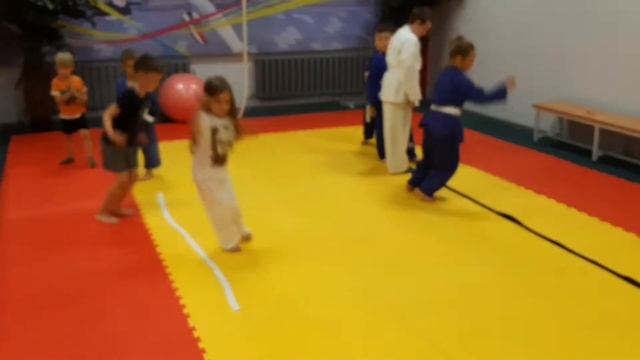 Становимся сильнее с каждым днем! Дзюдо для детей! смотреть онлайн