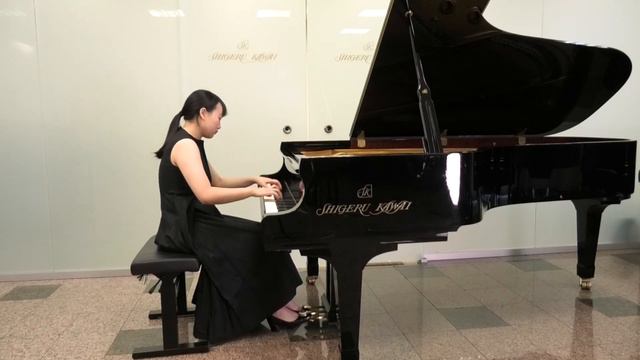 Бах 《ХТК》（1том) Прелюдия и фуга до-диез мажор Чжан Юйхань смотреть онлайн