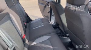 Лада Гранта седан в комплектации клаб, цвет платина