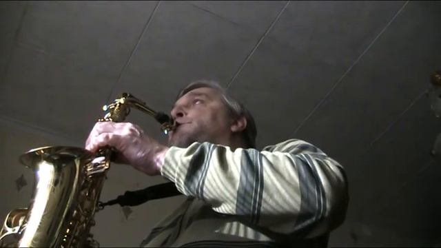 Мелодия 30-х годов на саксофоне ( 27.01.12 г. ) смотреть онлайн