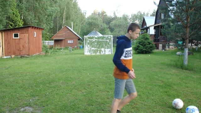 СДЕЛАЛ ФУТБОЛЬНЫЕ ВОРОТА ИЗ ФОЛЬГИ!!! смотреть онлайн