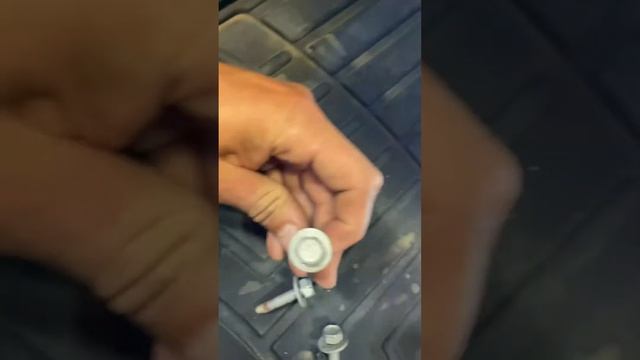 2011-2014 Ford F-150 Clicking Behind Dash Drivers Side (easy fix) смотреть онлайн