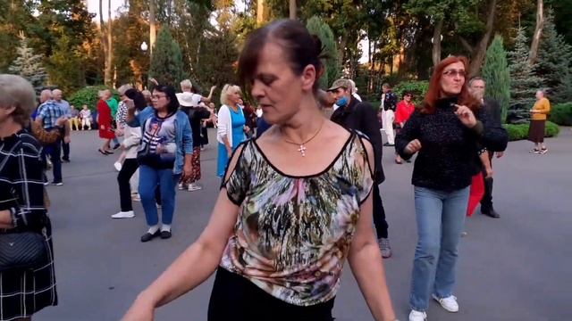 ПОТОМУ, ЧТО Я ЛЮБЛЮ ТЕБЯ! ТАНЦЫ ХАРЬКОВ СЧАСТЛИВЫЕ ДНИ смотреть онлайн