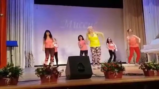 Музыка и танцы.(1) смотреть онлайн