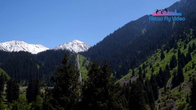 Горы Тянь-Шань, Большое Алматинское озеро 4K смотреть онлайн