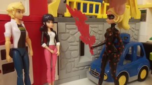 Леди Баг против Антибаг в борьбе за Адриана