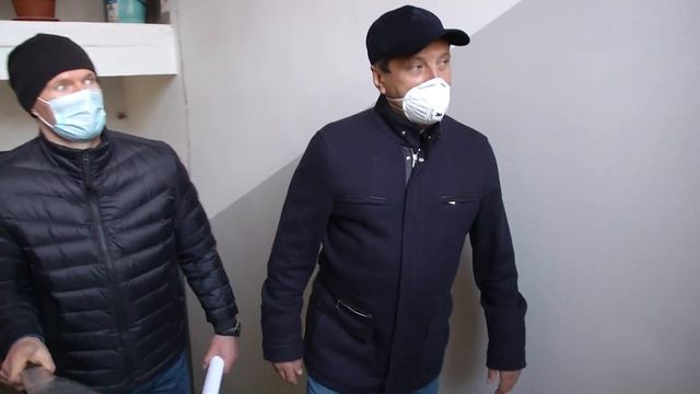 Ильсур Метшин проинспектировал ход капремонта дома по ул Патриса Лумумбы, 46 смотреть онлайн