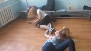 Вот что происходил в раздевалке школы №15 :D