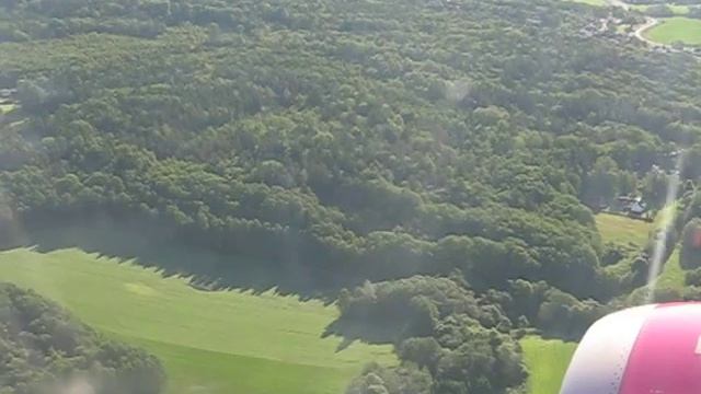 Wizzair Airbus A320 landing at Oslo-Torp airport (lądowanie na lotnisku Oslo-Torp) смотреть онлайн
