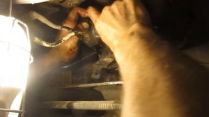 Geely Emgrand 7 Замена топливного фильтра.