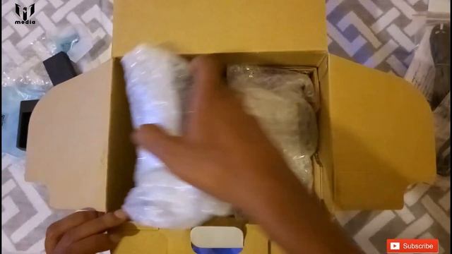Canon EOS 200D unboxing in malayalam . 2018 brand new entry level camera смотреть онлайн