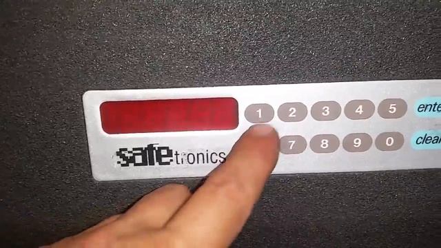 Safetronics m Как открыть сейф. Инструкция. смотреть онлайн