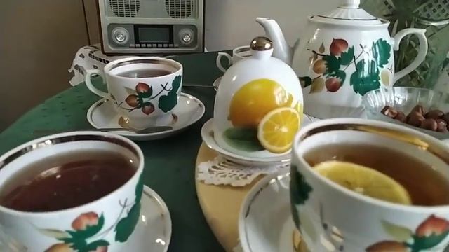 Пьём чай из нового сервиза в мой день рождения! Ценный подарок. смотреть онлайн