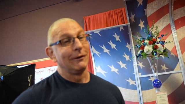 Cuisineist TV: Chef Robert Irvine Speaks with Elaine Harris at Cuisineist.com смотреть онлайн