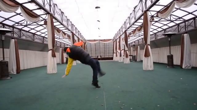 Танцевально-акробатическое шоу "Все очень просто" смотреть онлайн