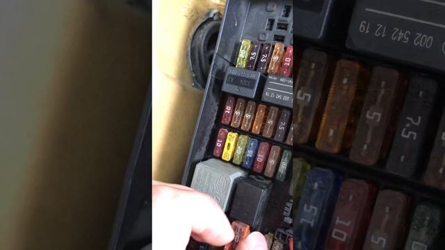 Mercedes мл 164 ml 164 не работают дворники (трапеция) что делать ! смотреть онлайн