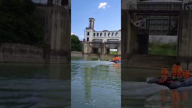 ?Лодка Таймень 3600 НдНд Сплав по реке Кубань. на лодке ?️Шок! нашли Снежного человека И́Ети? смотреть онлайн