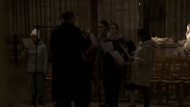 Chants de Noël : par le Chœur d’enfants de la Basilique Saint-Denis смотреть онлайн