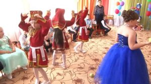 Мордовский танец "Умарина". Подготовительная группа.