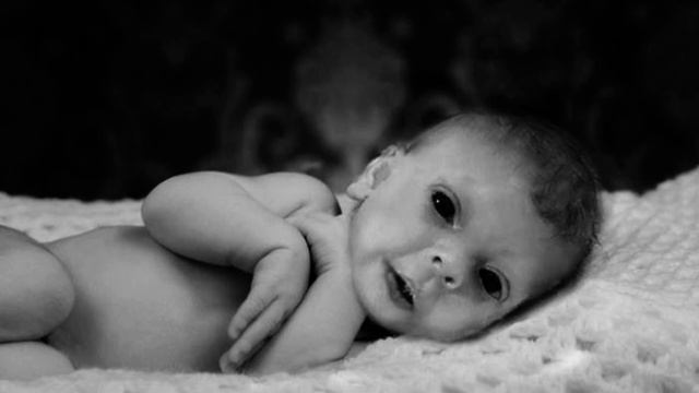 The Father Asks The Internet To Photoshop A Photo Of His Little Daughter